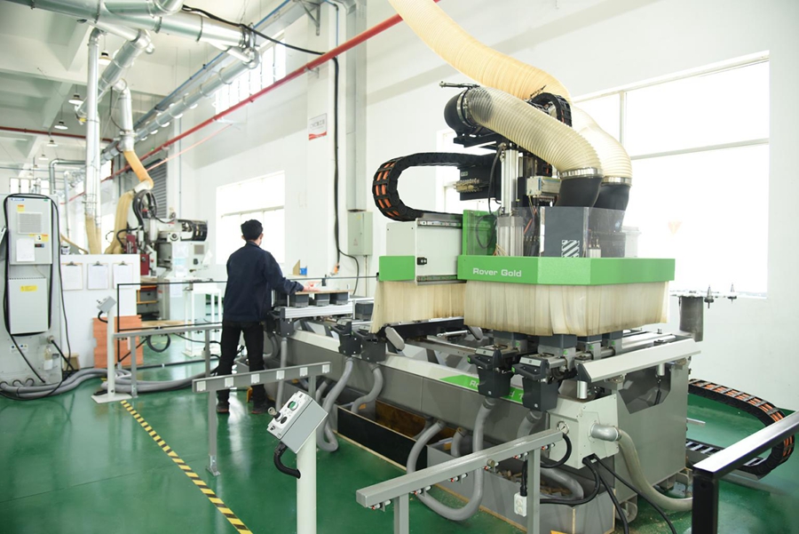 定制款收銀臺準(zhǔn)備發(fā)出，完美驗收，交付超預(yù)期！